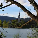 Apartment Neza Balcony Mountain View Bled