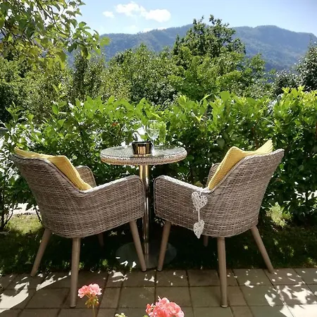 Neza Balcony Mountain View *