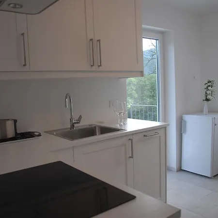 公寓 Apartma Neza *